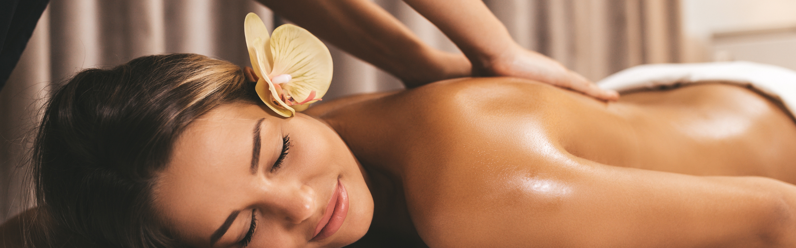 CMassage 1h30 (séance de lumino offerte)